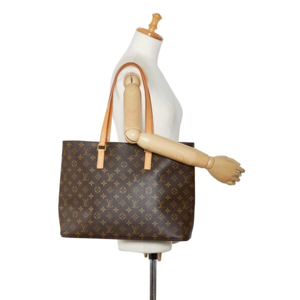 Brown Louis Vuitton Monogram Luco Tote - Image 10